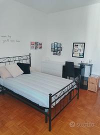 Posto letto in ampio appartamento