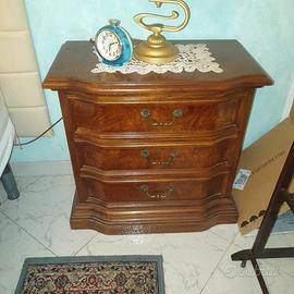 Como’ e comodini in stile