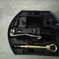 Cric e set cambio gomme Peugeot 207