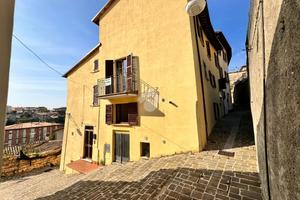 4 LOCALI A GUALDO TADINO