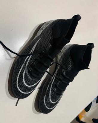 Scarpe calcetto taglia 42