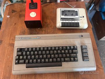 Commodore 64 originale + tape + joystick
