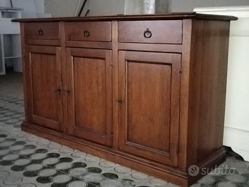 Mobile in legno di noce