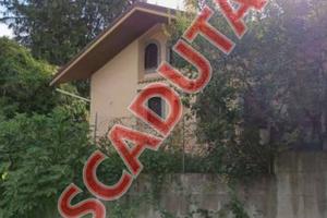 Immobile in asta di 214 m² con box auto a Rocca di