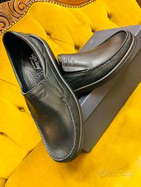 Mocassino UOMO nm.41 in pelle NUOVO