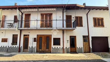 CASA DI CORTE A DESIO