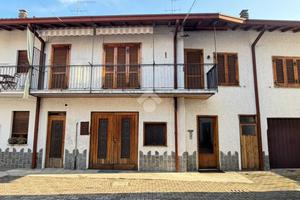 CASA DI CORTE A DESIO