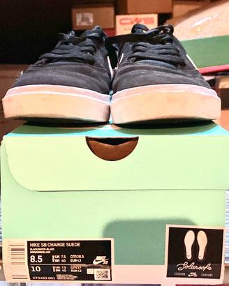 Scarpe Nike SB Charge Suede black/white