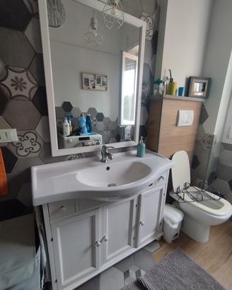 mobiletto bagno legno massello