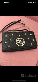 Pochette Guess