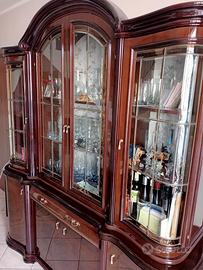 Mobile d'epoca in mogano