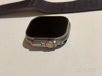 Apple Watch Ultra 2 49 mm in titanio