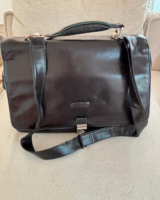 Ventiquattr’ore Piquadro in pelle