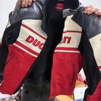 giubbotto,casco e guanti ducati originali