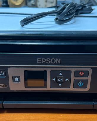Stampanti Epson e monitor pc desktop
