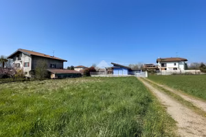 VILLA SINGOLA A BORGOMANERO