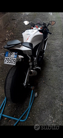 Aprilia RSV4 R