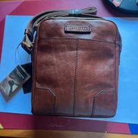 Borsa tracolla uomo in pelle marrone The Bridge