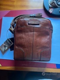 Borsa tracolla uomo in pelle marrone The Bridge