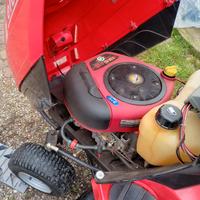 trattore rasaerba Efco con rampe.