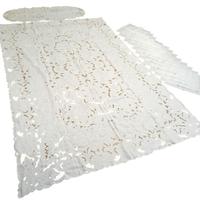 Tovaglia ricamata uncinetto 240x150 +12 tovaglioli