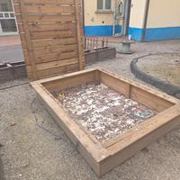 sabbiera in legno gioco da giardino 