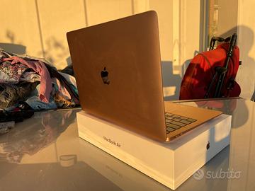 Macbook Air 13” - 128Gb - 8Gb RAM - Rose Gold