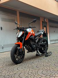 Ktm duke 790 orange
