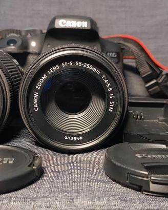 Canon EOS 750D con obittivi ed accesori