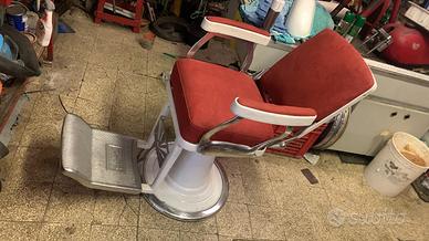 Sedia da barbiere vintage