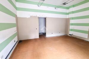 NEGOZIO A CALOLZIOCORTE