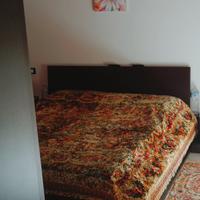 letto matrimoniale contenitore e a libreria
