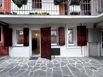 Appartamento Arona [637VRG]