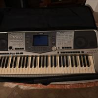 TASTIERA YAMAHA PSR 2000