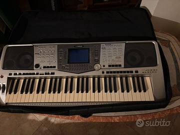 TASTIERA YAMAHA PSR 2000