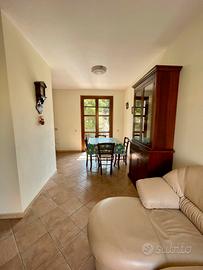 Fronte porto turistico con posto auto