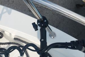 Supporto motore di prua battagliola corrimano