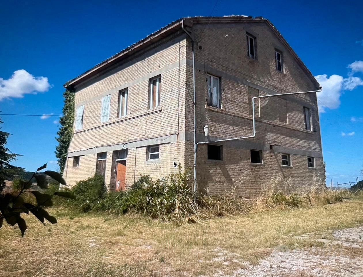 Casale da ristrutturare con terreno - Vista 5