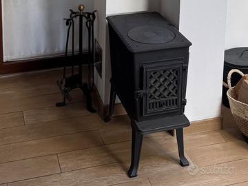 Stufa a legna JOTUL F 602