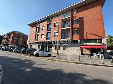 MAGAZZINO DI 70 MQ CON CARICO/SCARICO