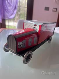 Camioncino di latta Lazzaroni