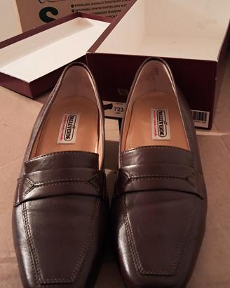 Scarpe numero 39 ma calzano un 40 