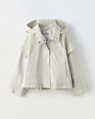 Parka corto con cappuccio e lacci 13/14 anni Zara