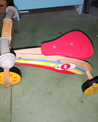 triciclo in legno 