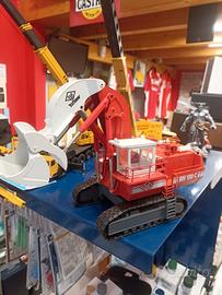 modellino 1/50 escavatore Conrad