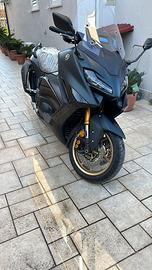 Yamaha T Max 560 - 2024