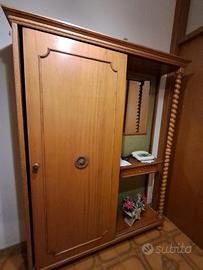 Mobile vintage ingresso