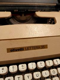 Olivetti LETTERA35 macchina da scrivere 