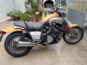 Yamaha Vmax 1200cc