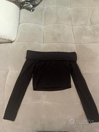 Maglia nera crop top manica lunga